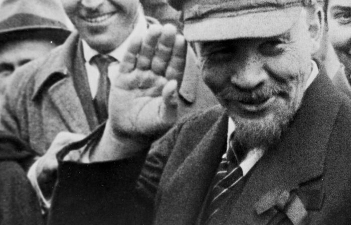 Кто из виднейших советских вождей был самым богатым и утопал в роскоши