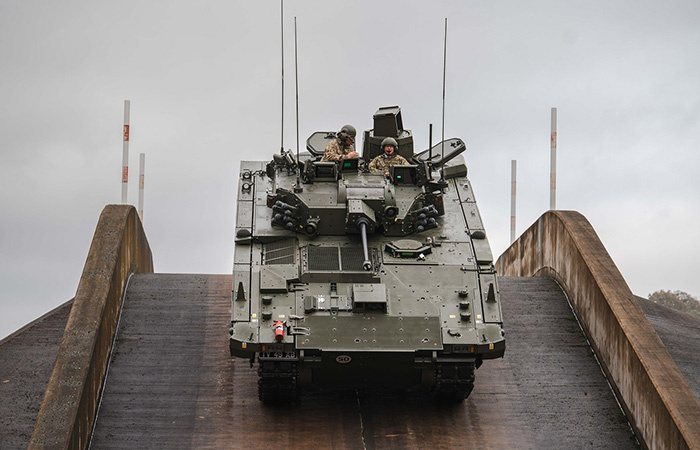 Испытатели массово отправлялись в больницу./ Фото: des.mod.uk