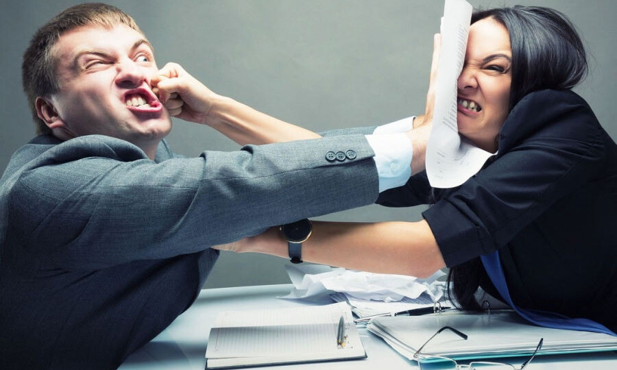 Корпоративный конфликт: как избежать негативного сценария в корпоративном конфликте?