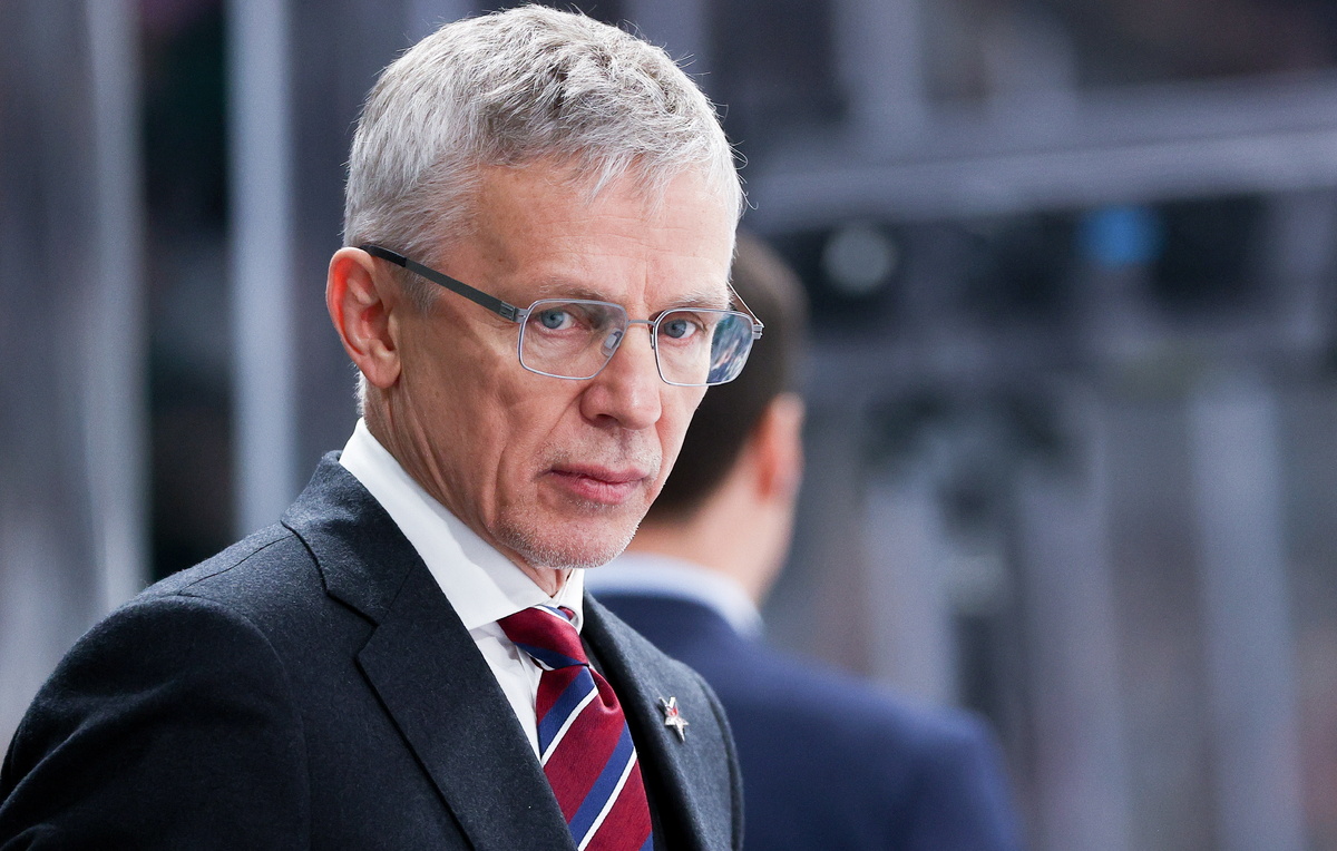    Главный тренер СКА Игорь Ларионов  Егор Алеев/ТАСС