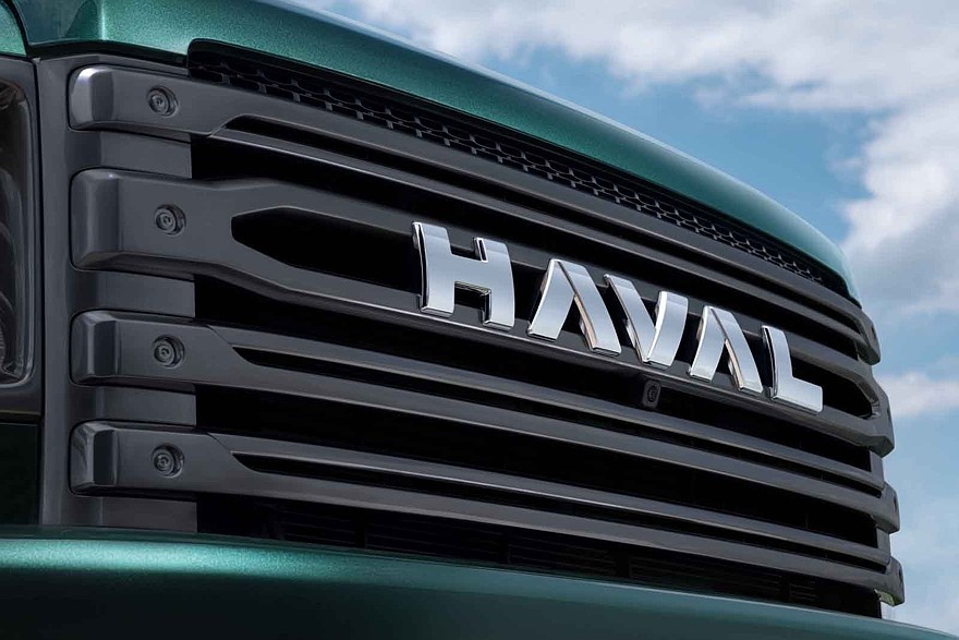    На фото: решётка радиатора обновлённого внедорожника Haval H9 (версии для российского рынка)