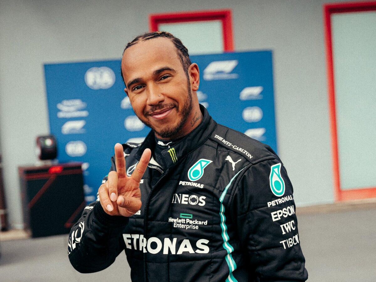    Британский гонщик Льюис Хэмилтон | © Фото : Пресс-служба Mercedes