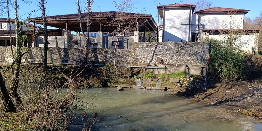 Как мы побывали на минеральном источнике в селе Приморское возле Нового Афона 3 января