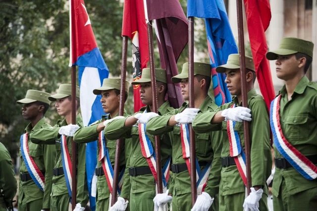    Что представляет собой армия Кубы?