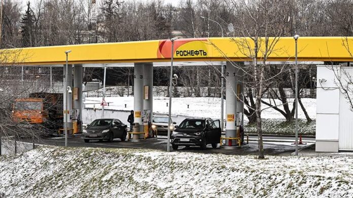    Нефтяной гигант инвестирует в кофейную индустрию, меняя энергетический ландшафт России novostix