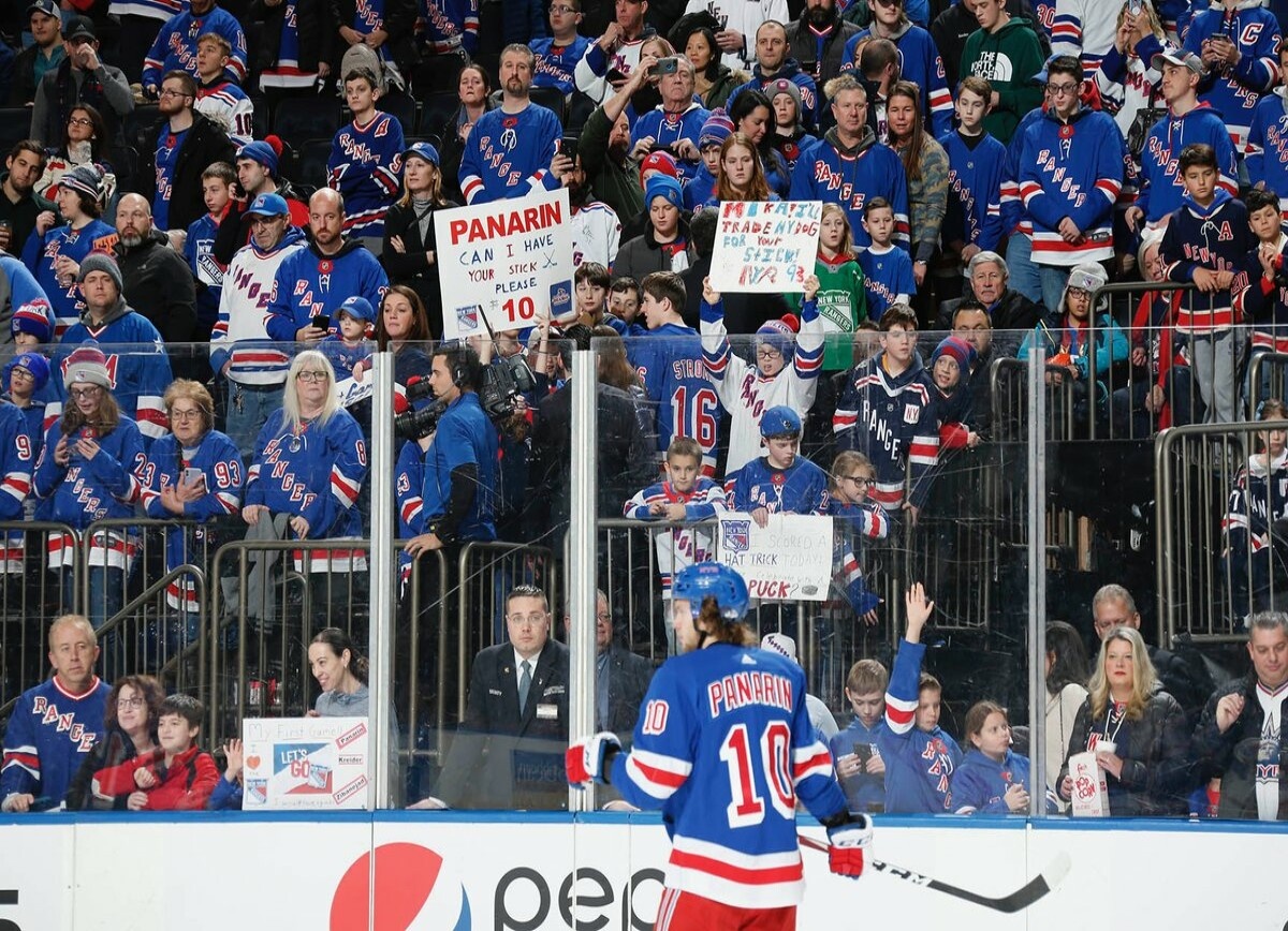     The Hockey News о возможном обмене Панарина: фанаты «Рейнджерс» тяжело переживают расставание