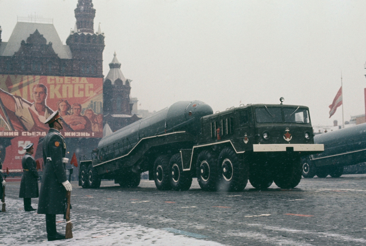 Парад на Красной площади. 1972 г.