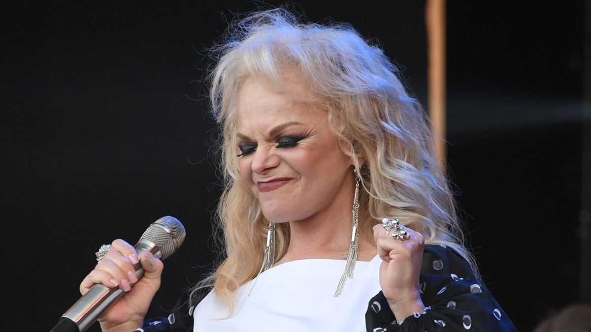 История продолжается: суд взыскал 69 млн руб в пользу Долиной