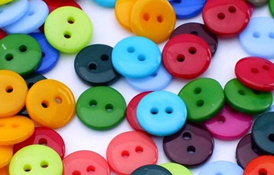    Пуговицы и молнии не производим — пора менять всё!»: Миронов призвал к изменениям в легкой промышленности