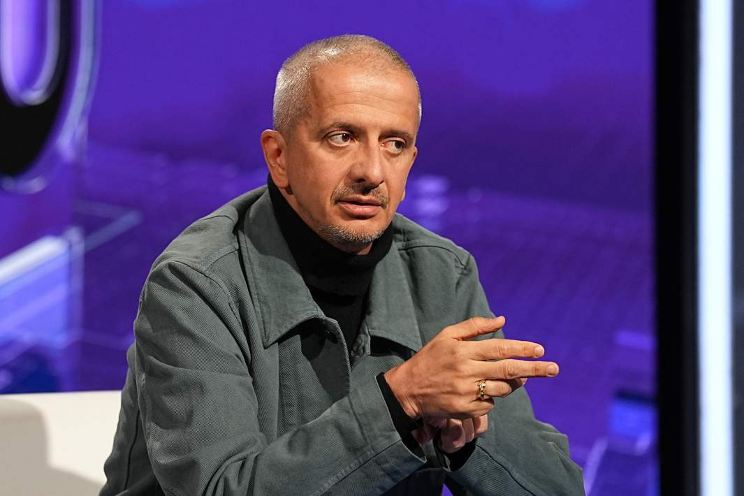 Источник: https://iz.ru/2032251/ivetta-nevinnaia-valeriya-chub/chto-kasaetsya-lyudej-iskusstva-to-nasha-zadacha-byt-so-stranoj