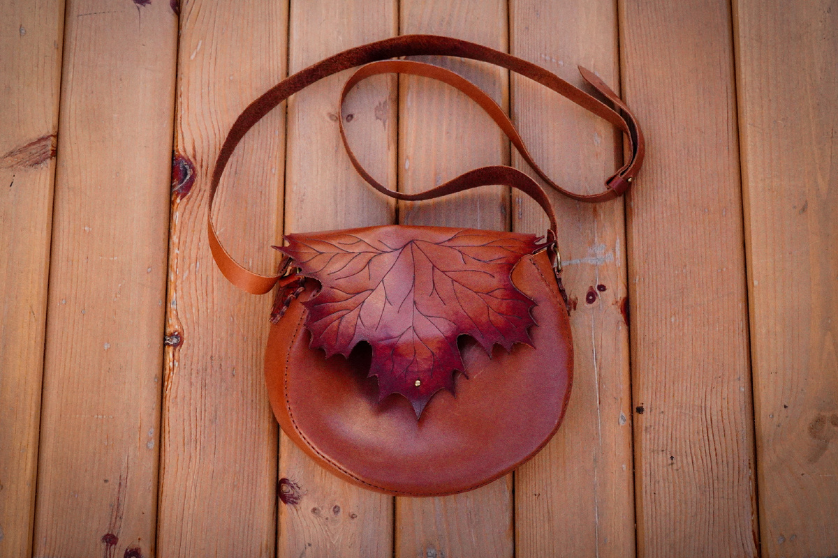 Кожанная сумка из магазмна" Мастерская Леши "