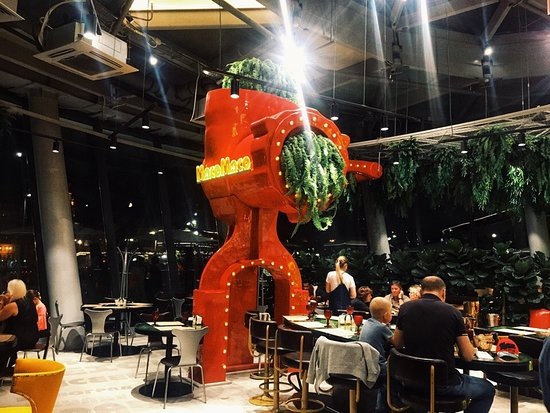 Гигантский Конвейер преждевременной Смерти от рака управляется  и загружается дьявольским Тандемом медицины западного типа и Биг Фармой...