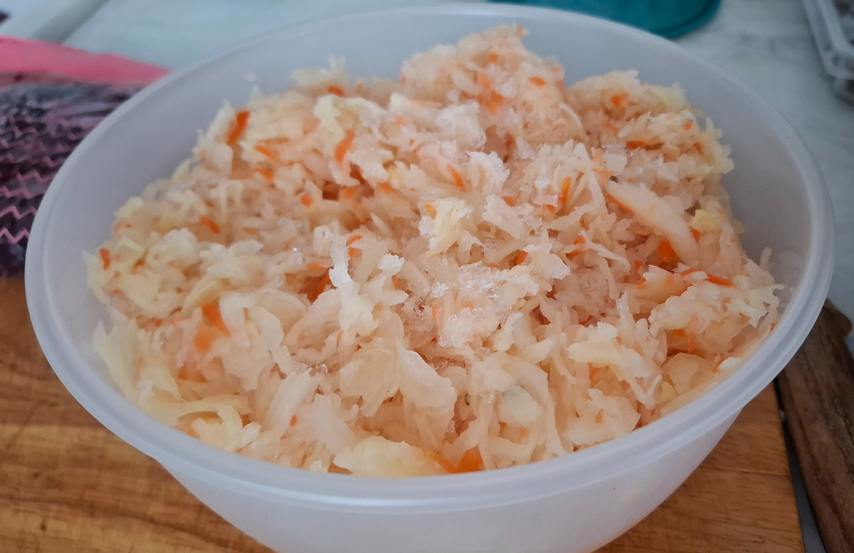 Дома уже попробовала. Вкусная! Переложила в контейнер.