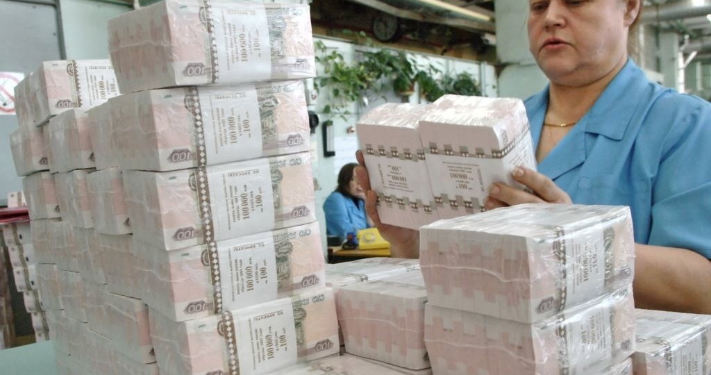 Я живу почти без денег и мне плевать, что вы об этом думаете