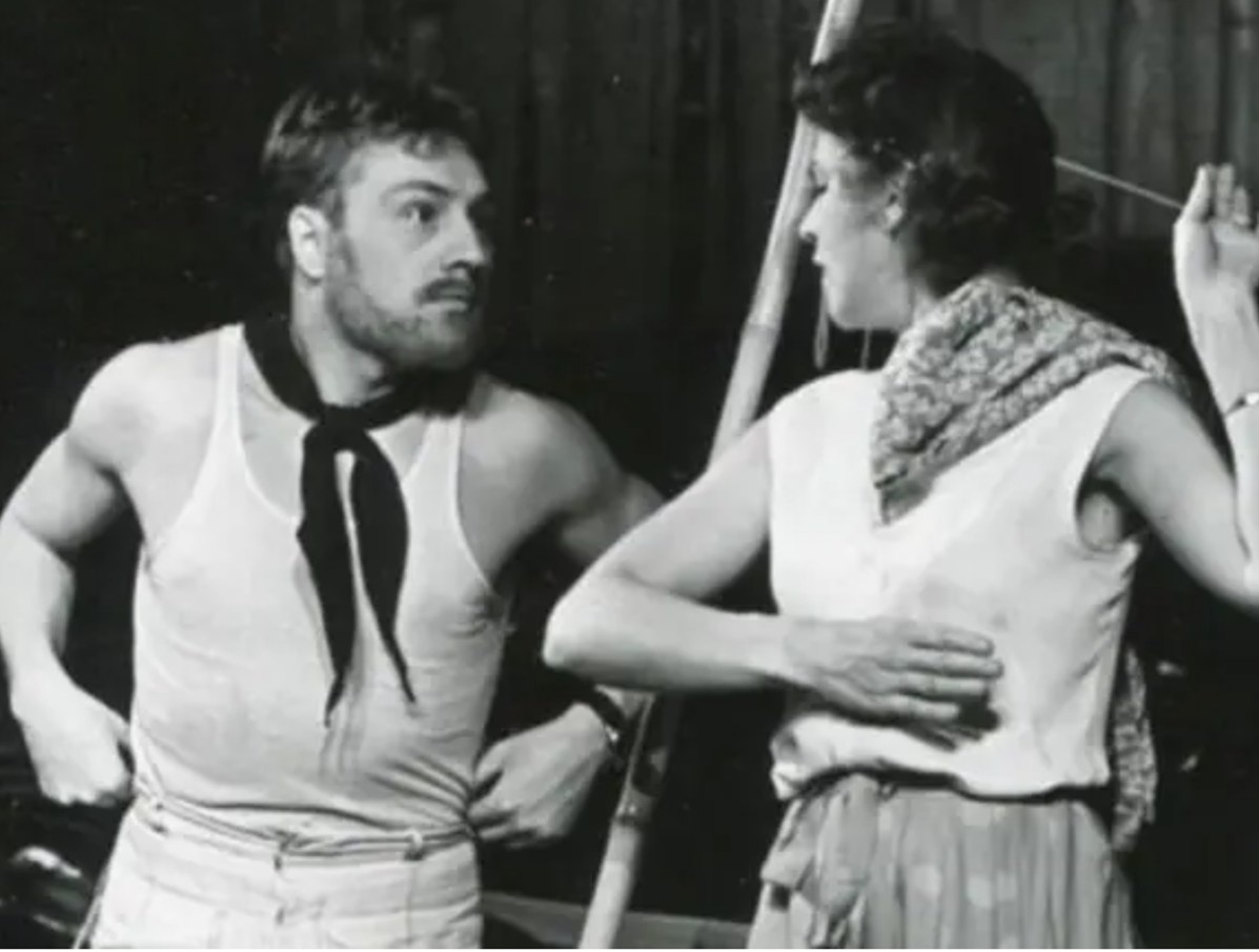 В. Васильев в роли Вадима, дипломата