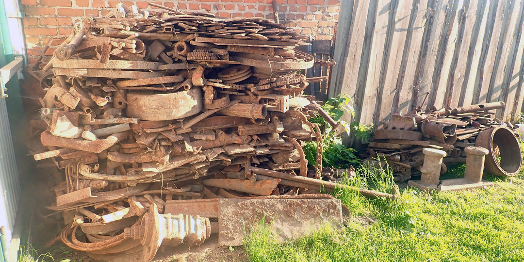 Почему металлолом в СССР бросали как мусор?