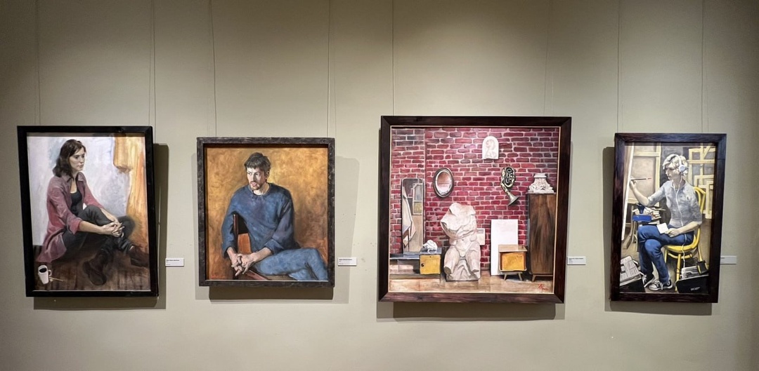 В НГХМ открылась выставка Евгения Хлюнева - В погоне за ветром