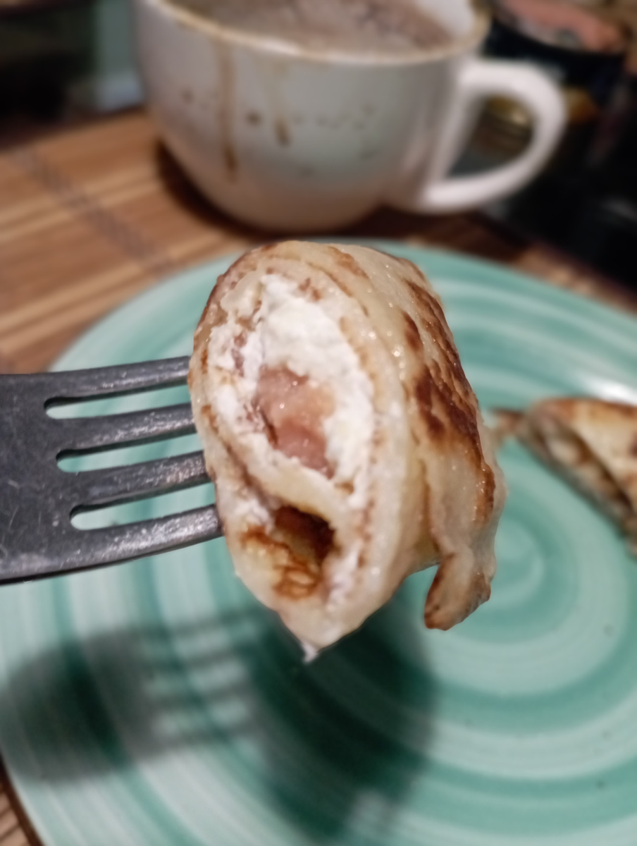 Демократичная сервировка не отменяет вилку и нож