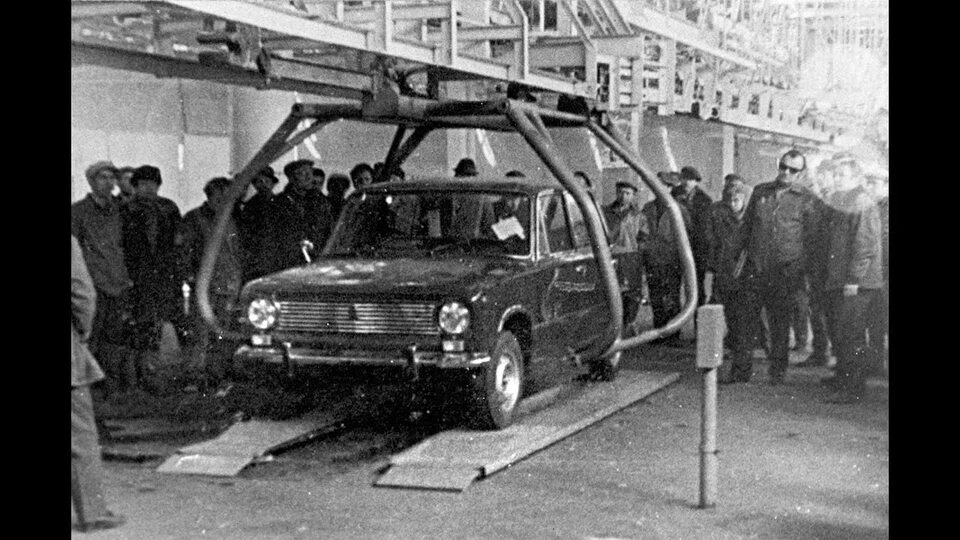 Рождение легенды. «Копейка» была мечтой миллионов. На нее копили годами, ее передавали по наследству