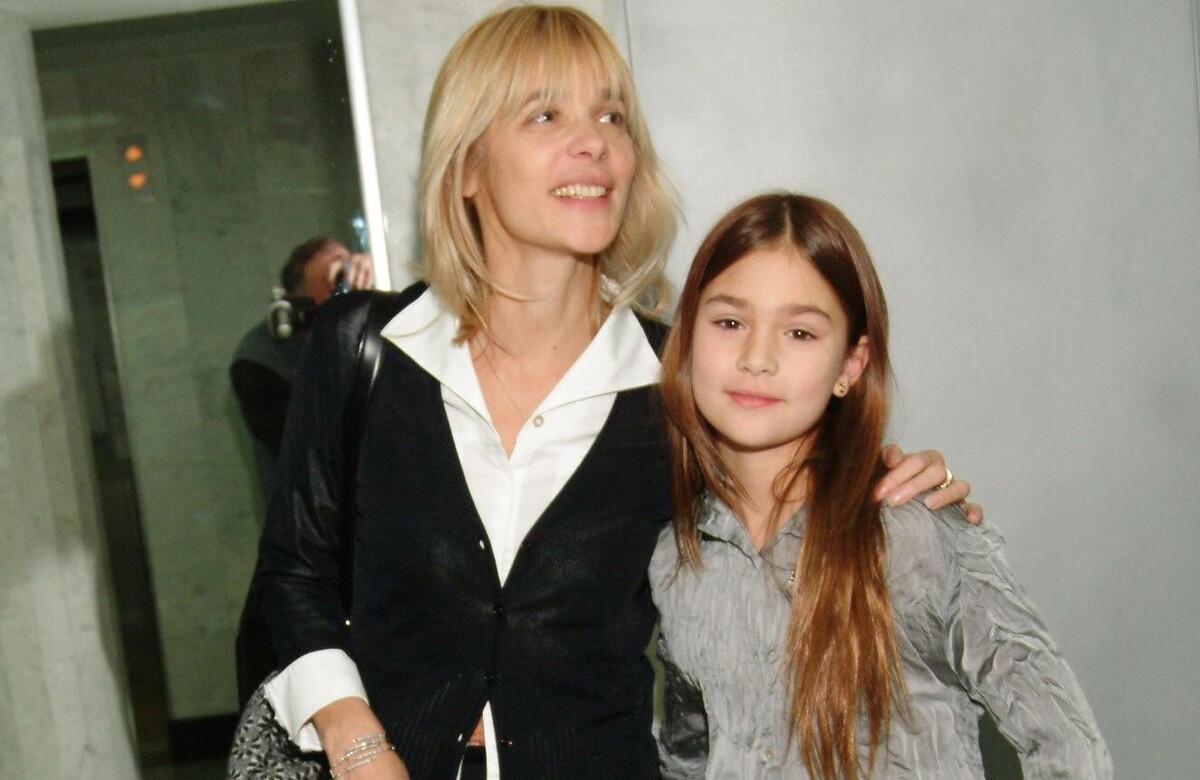 Анастасия Шубская в детстве с мамой.