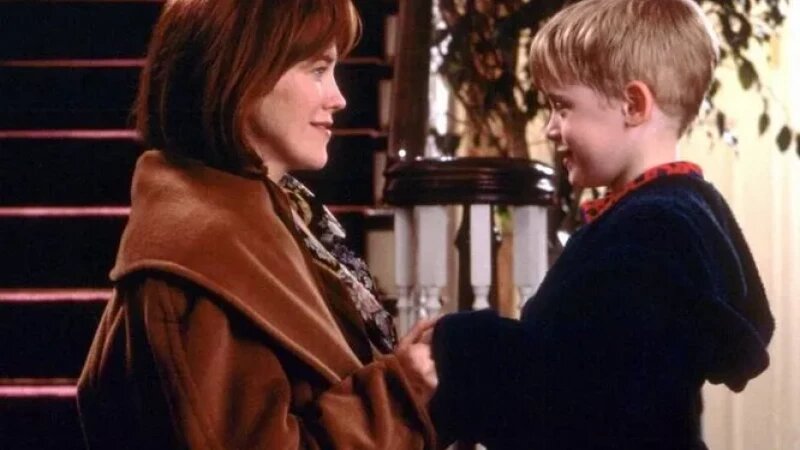     Кэтрин О’Хара в фильме «Один дома». Кадр из фильма «Один дома»