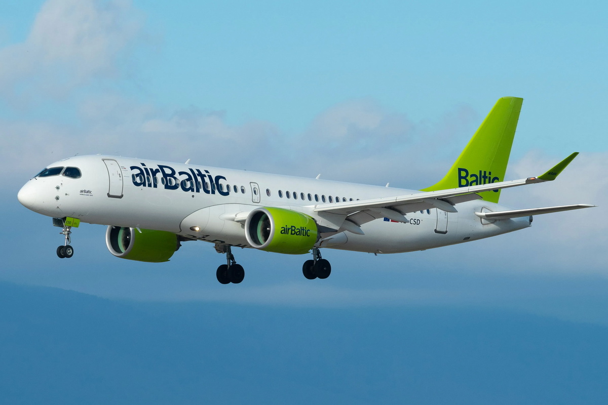 Airbus A220-300. Фото airBaltic