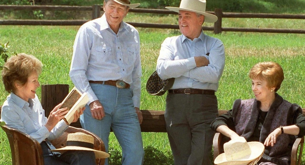 «Команда разрушителей»: историк Спицын рассказал, как Горбачёв начал с «ускорения», а закончил крахом страны