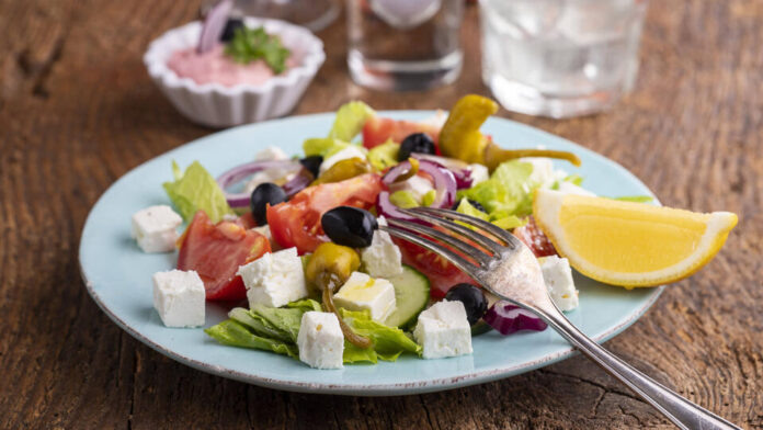    Мода и минимализм: визуализация упрощения высокой кухни под влиянием дзадзики и новой эстетики 2029 года