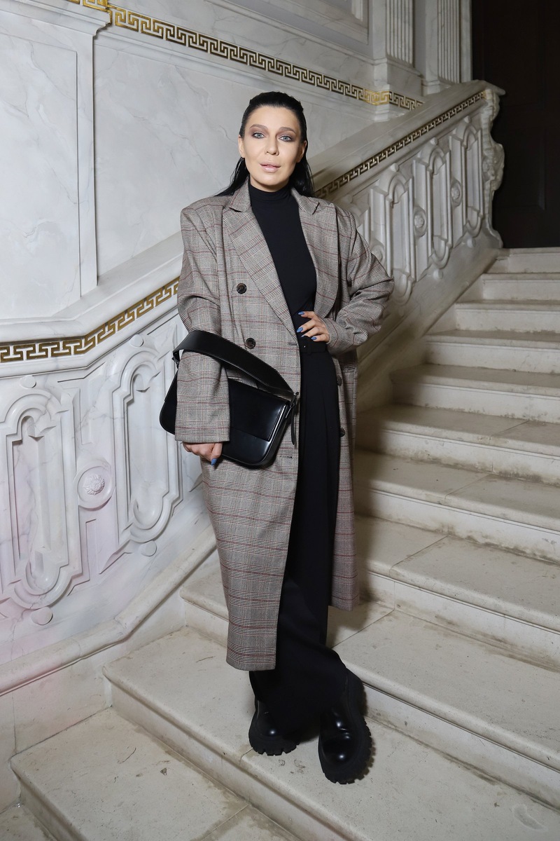    Певица Елка