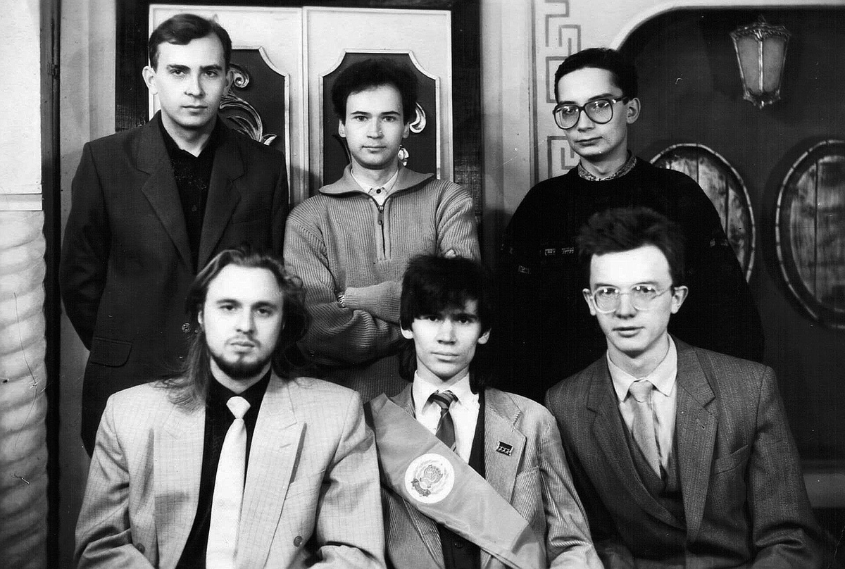 Ликбез. О. Ковалёв, В. Десятов, М. Гундарин, В Корнев И. Копылов