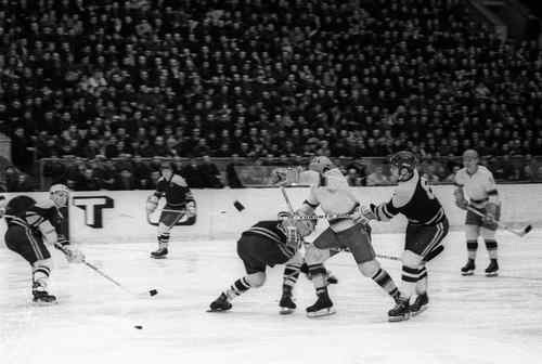 Москва. Матч: "Динамо" (Москва) - СКА (Ленинград) 1971 год. (фото А.Хомич)