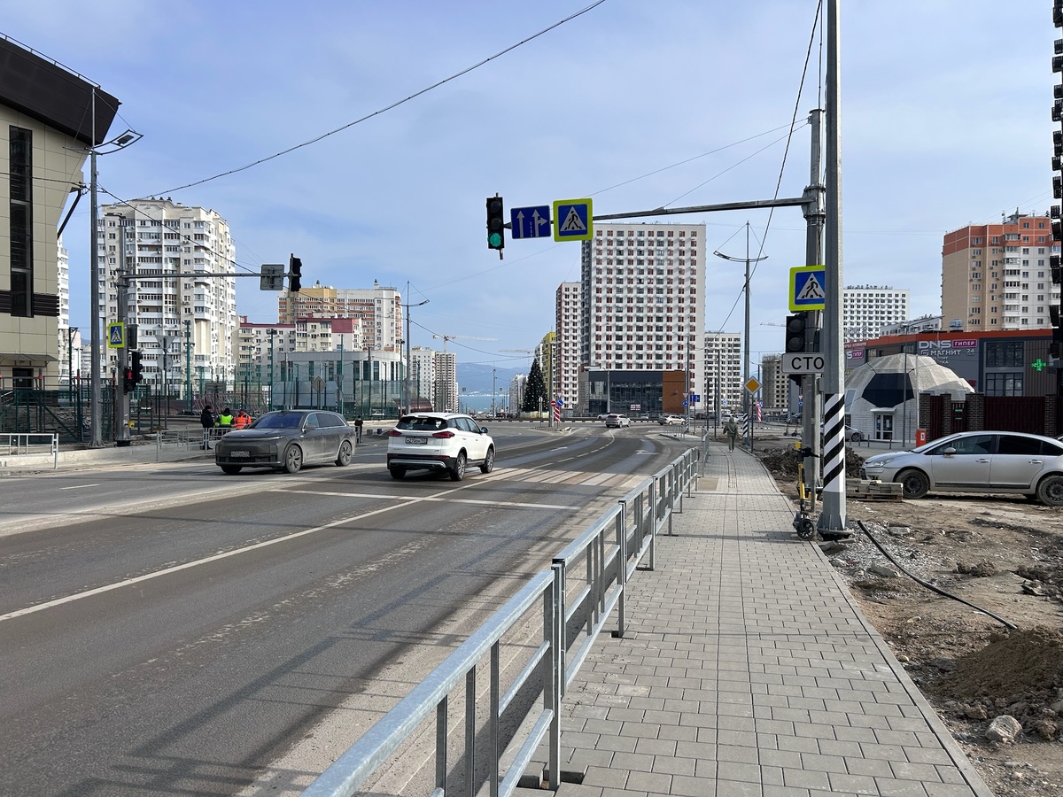 Дорожная развязка пр-та Дзерджинского, ул. Мурата Ахеджака.