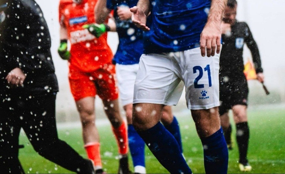    По словам «огнеопасных», подготовиться к качественному эфиру на новой площадке за считанные часы не получится. О ходе игры будет сообщать пресс-служба «Факела» в телеграм-канале телеграм-канал ФК "Факел".