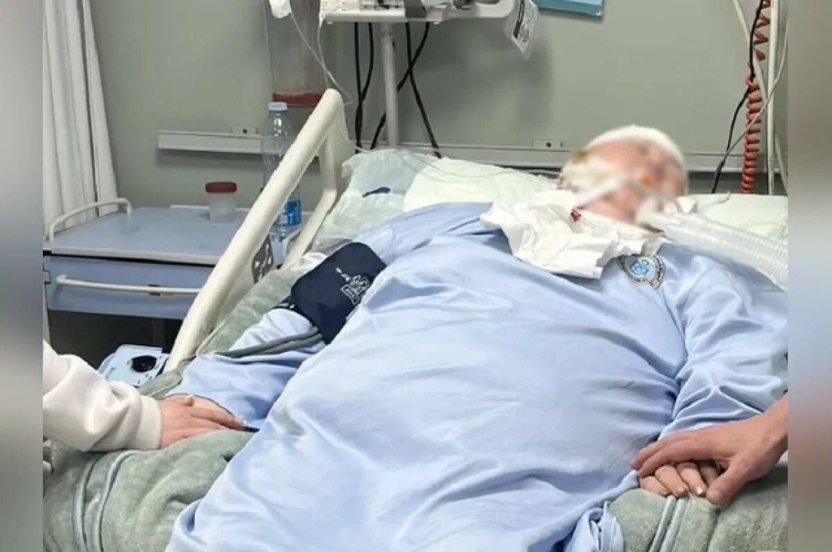    Ее состояние остается крайне тяжелым, но теперь она дома, под опекой российских медиков.