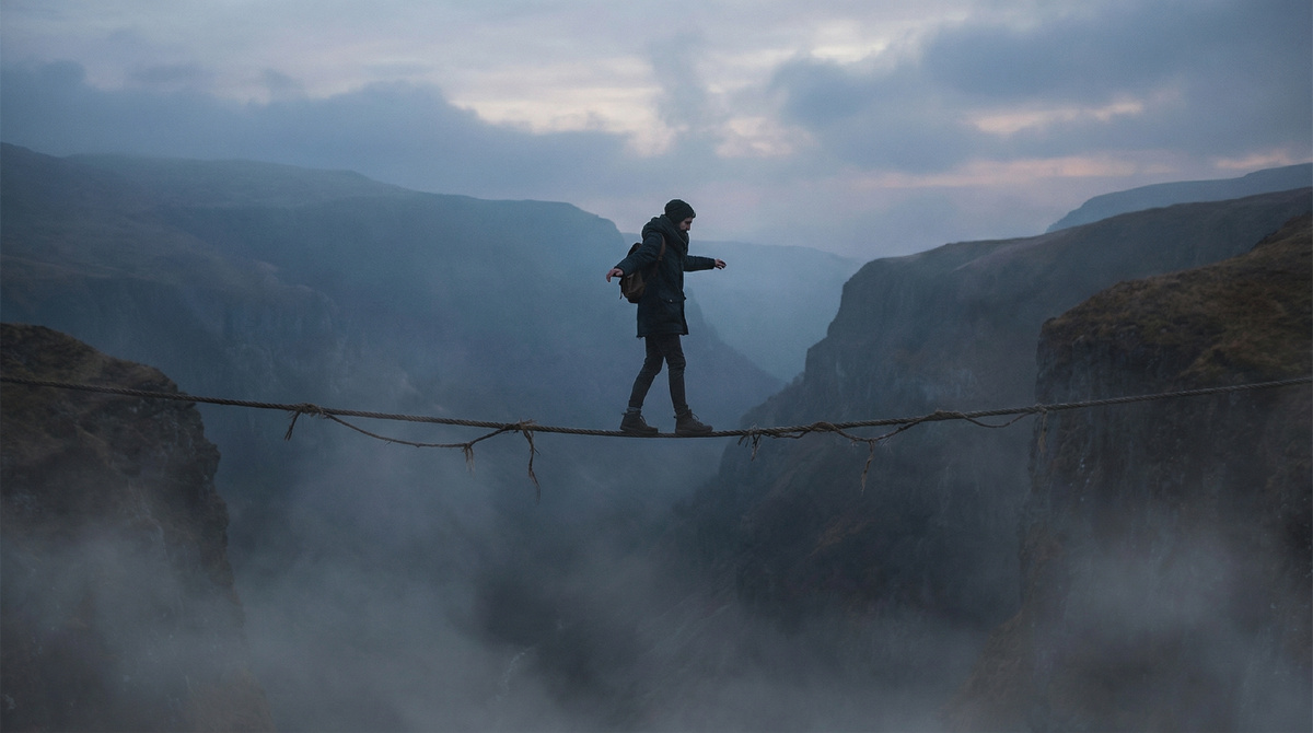 "Мудрость-это главное определяющая сущности человека, поэтому говорят: "Встречают по одёжке, провожают по уму". За одну ночь Вы не станете другим, не станете мудрым или победителем. Но вы можете изменить одну мысль, принять одно решение, привить одну черту характера. День за днём эта книга помогает вам формировать в себе сильную личность. Книга соблюдает принципы древневосточной школы и содержат 366 мудрых фраз. Каждое утро читайте по одной фразе, и тогда вы получите стабильное развитие личности на 366 дней. Этот ключ теперь в ваших руках!" Подпишись на канал, чтоб не терять публикации.