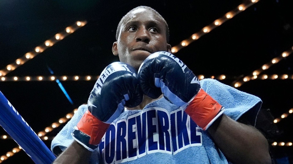 Брюс Кэррингтон