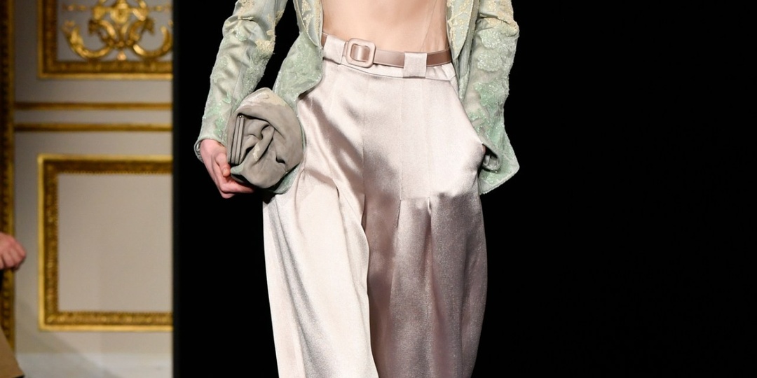 Лучшие образы с подиума модного показа Армани Приве Armani Privé Высокая Мода весна -лето 26