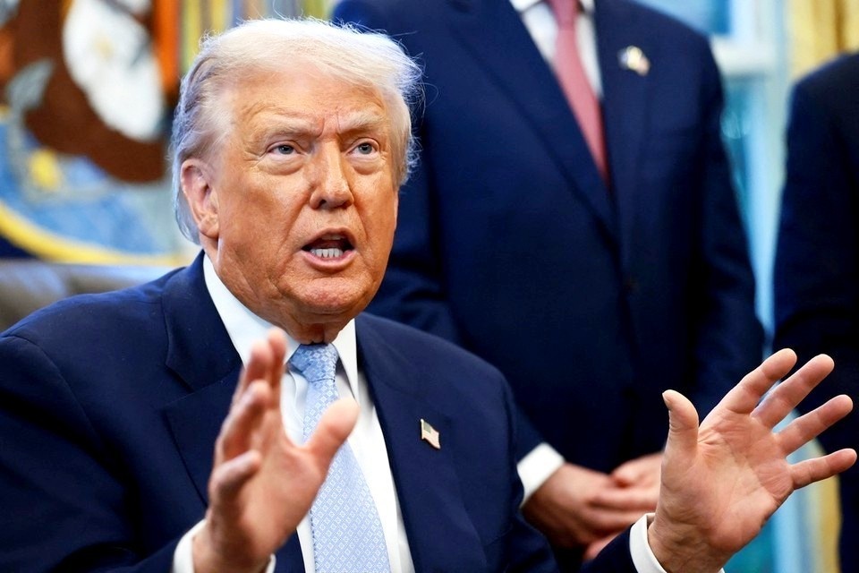    Файлы Эпштейна: оказалось, что обвинение Трампу в изнасиловании 13-летней прозвучало еще в 2016 году REUTERS