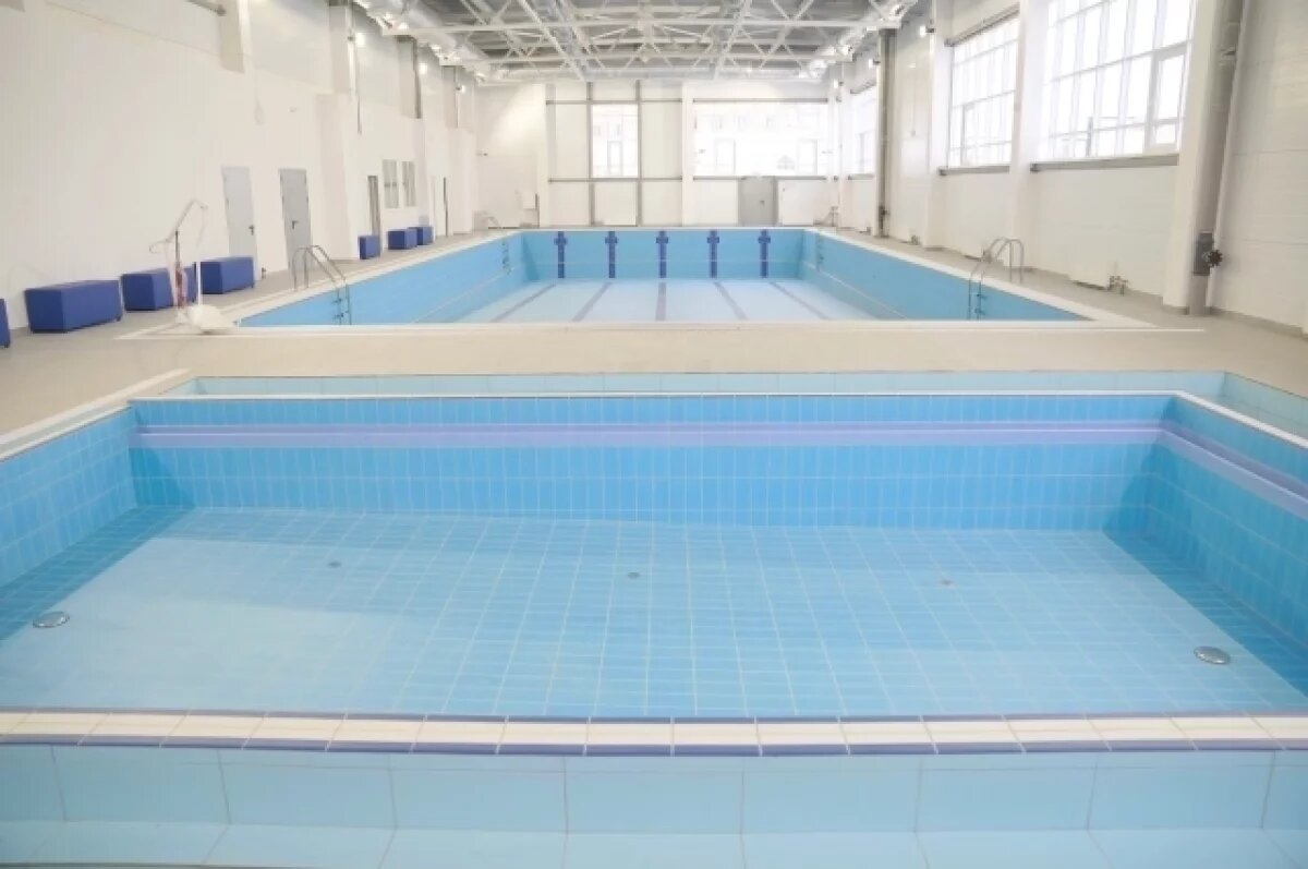    К концу 2024 году физкультурно-оздоровительный комплекс был готов на 60%. На достройку объекта понадобился ещё один год.