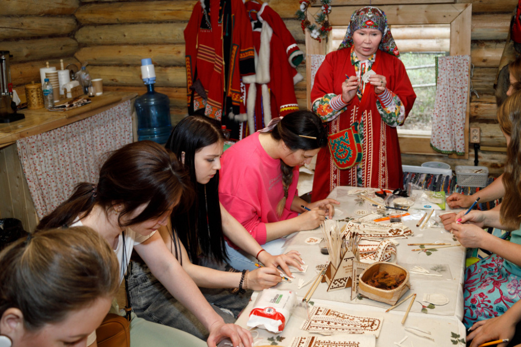    Как национальный орнамент можно применить в бизнесе, югорчанам рассказали в школе «Традиции в деле»