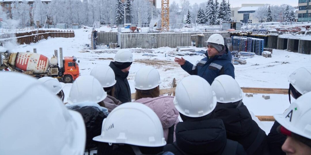 Школьники Архангельска познакомились с профессией строителя на практике