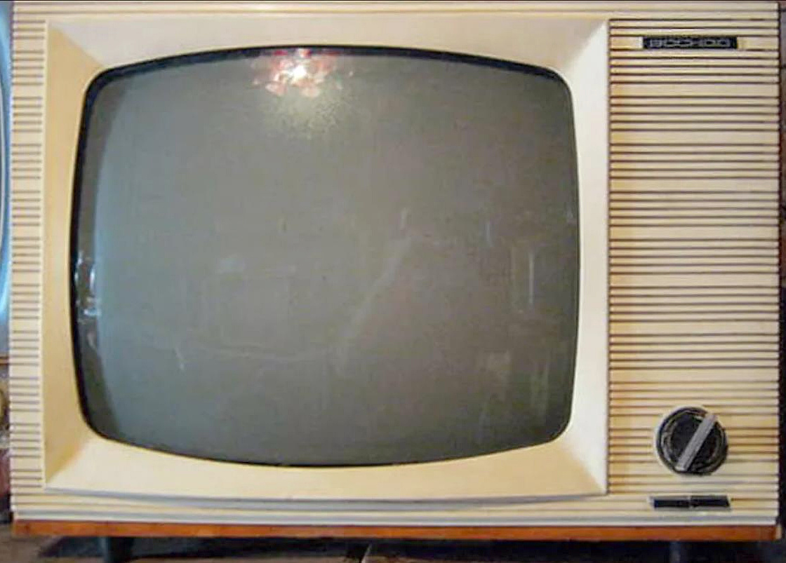 Ч/б телевизор "Восход"