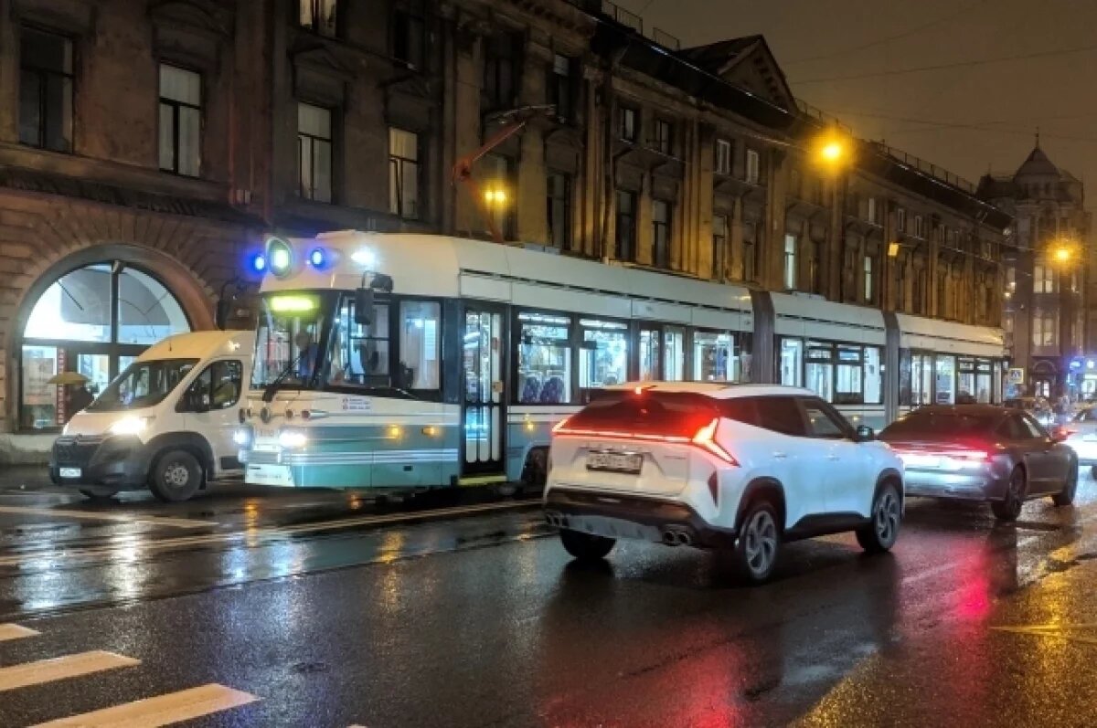    Общественный транспорт Петербурга подготовлен к холодам