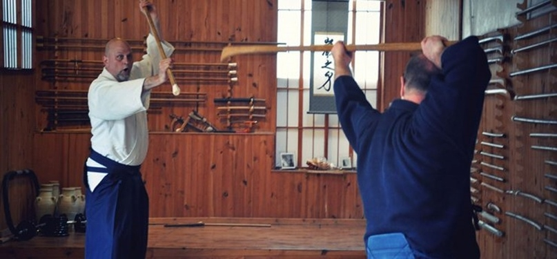 АВТОР ПРАКТИКУЕТ ТОДА-ХА БУКО-РЮ НАГИНАТАДЗЮЦУ 戸田派武甲流薙刀術