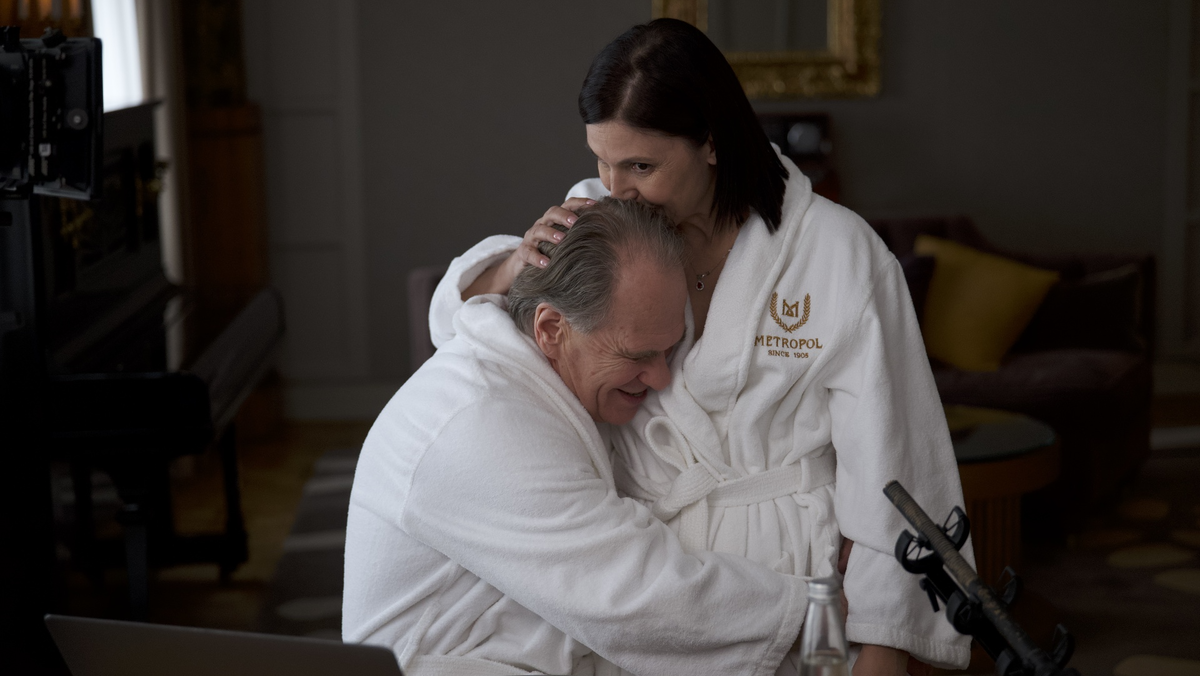    "Алексей Гуськов и Лидия Вележева во 2 сезоне «Золотого дна». Фото: кадр из фильма"