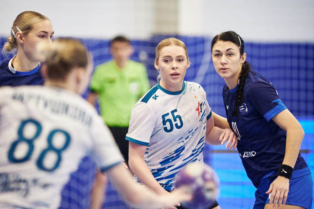    Ксения Закордонская отлично действовала в первом тайме, но была не заметна во втором