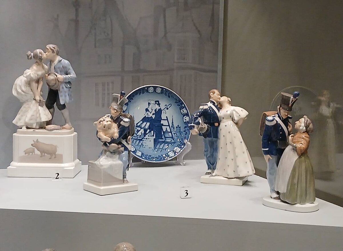 Выставка "Копенгагенский фарфор" в музее-усадьбе "Кусково" в Москве. Фото автора