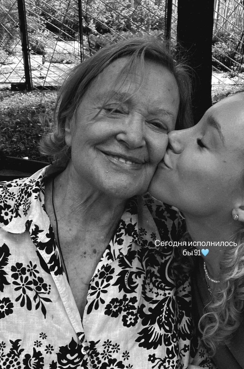    Валентина и Анастасия Талызины