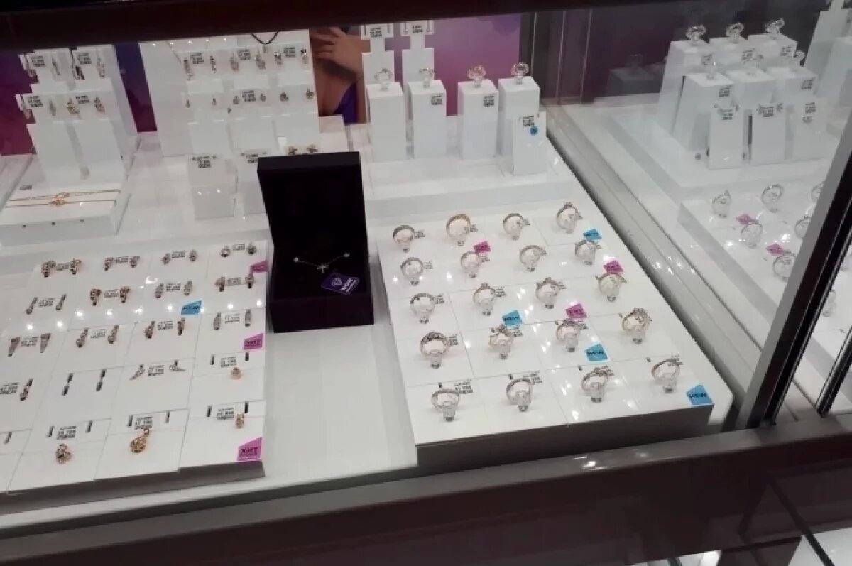    Ювелир Дамаева рассказала, стоит ли покупать украшения в интернете