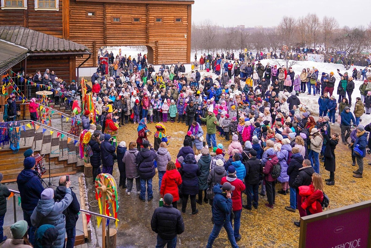   Москвичей ждут на мероприятия в преддверии Масленицы в "Коломенское" и Измайлово